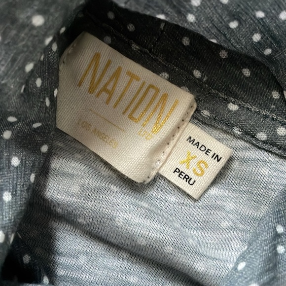 Gorgeous GIRLIE NWOT, NATION LTD, feminine sage green polkadot top XS 💋 - Picture 2 of 7